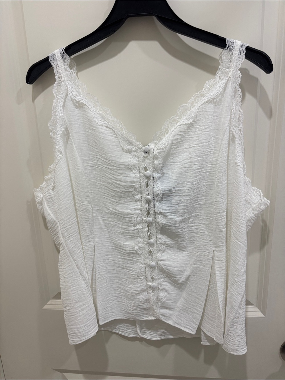 Adrianna Papell White Lace-Trim Button-Front Camisole